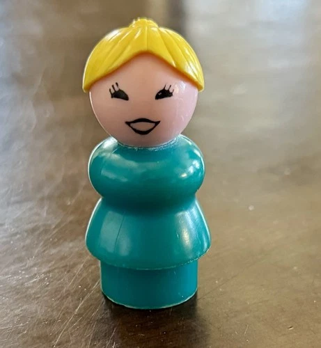 Vintage Little People Teal Green Mom + 10 Straight-Sided Figures