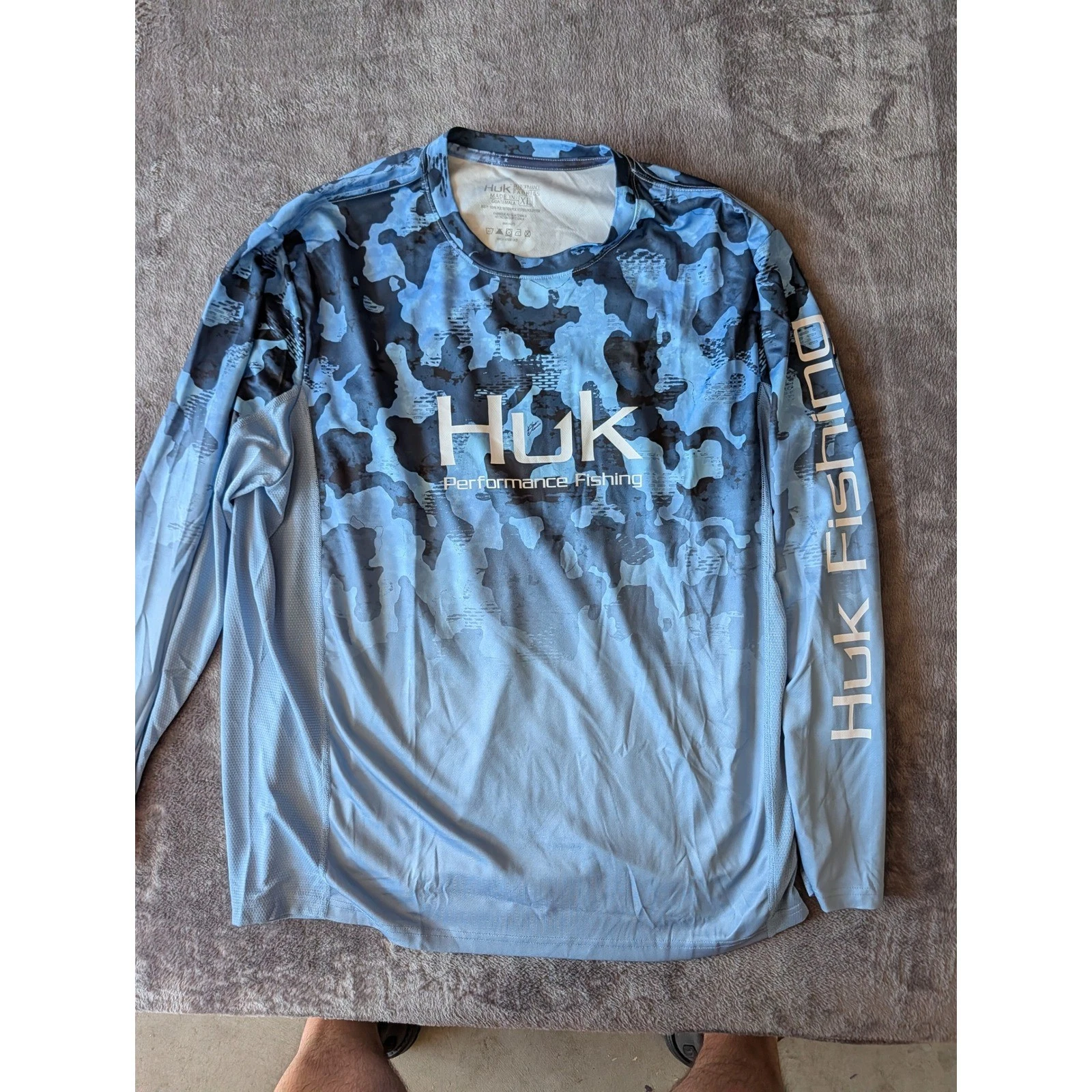 Huk Performance Fishing Shirt Mens XL Blue Camo Long Sleeve Mesh Back Breathable