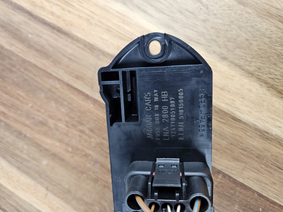 Jaguar x300 xj6 1995 96 97 18 vías relé de fusibles caja de conexiones LNA2800HB Foto 3 de 4