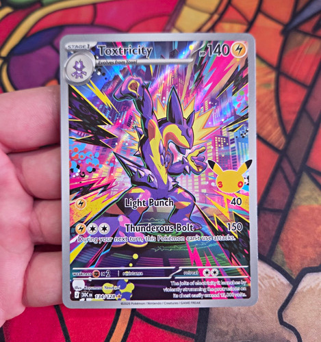 Pokémon Toxtricity 134/128 30th Celebration NM-MINT 