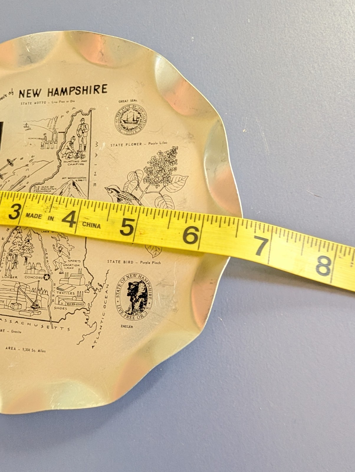 Vtg 1950s New Hampshire Souvenir Aluminum Tray  6.5 Inch Diameter Ski Mountains