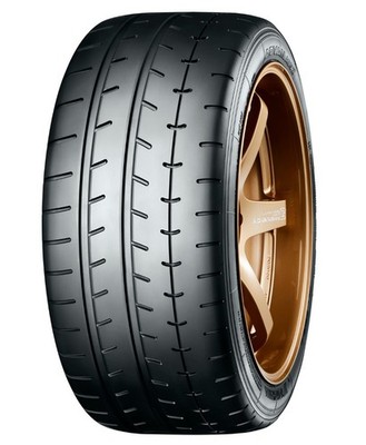 YOKOHAMA ADVAN A052 265/30ZR20   