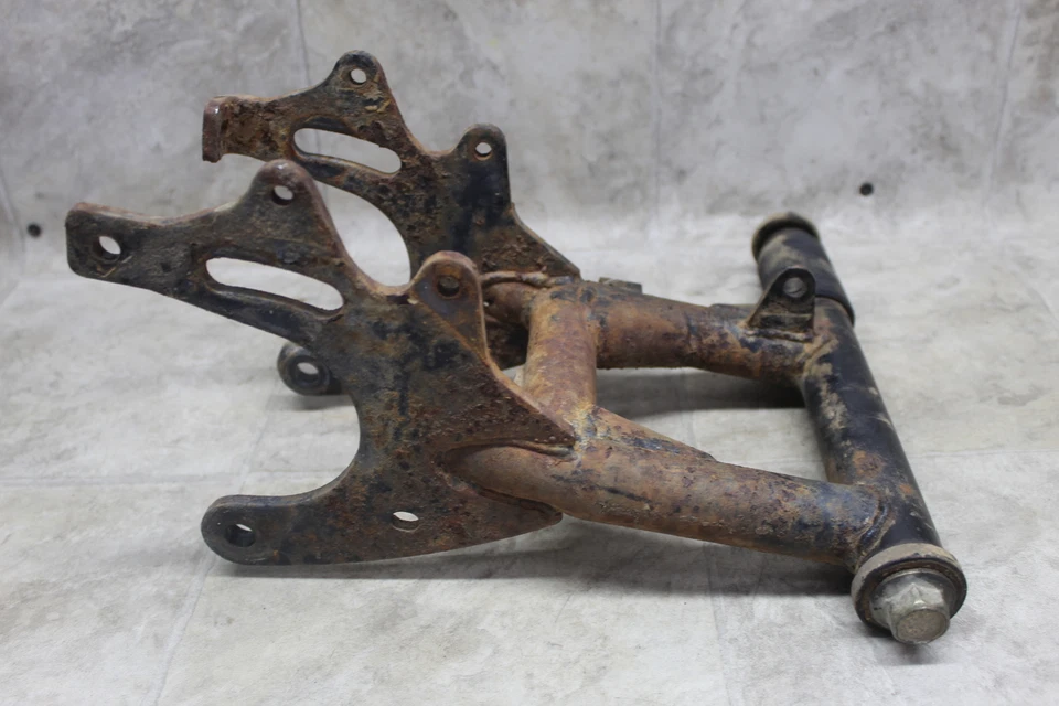 Polaris Scrambler 50 90 2001 OEM basculante trasero suspensión trasera brazo oscilante Foto 4 de 4