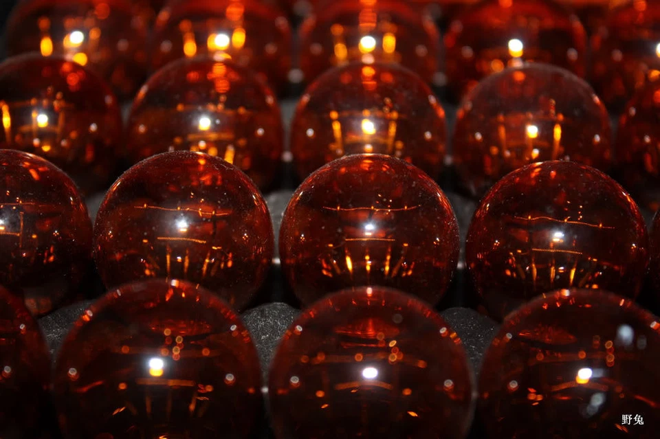 10 x NEW OEM Wagner 12V 5702KA 5702 KA Automotive Turn Signal Light Bulb Amber  - Image 2 of 3