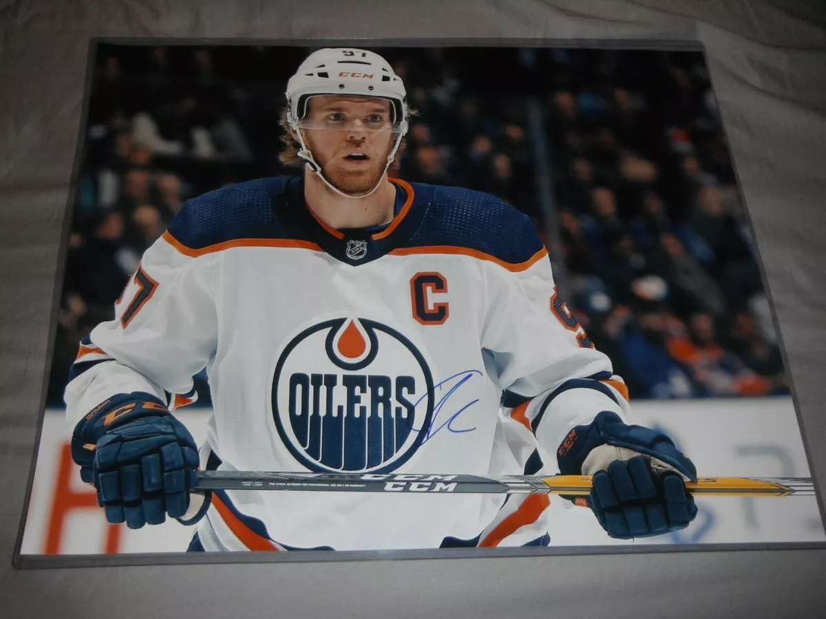 EDMONTON OILERS CONNOR MCDAVID SIGNED 16X20 WHITE JERSEY eBay