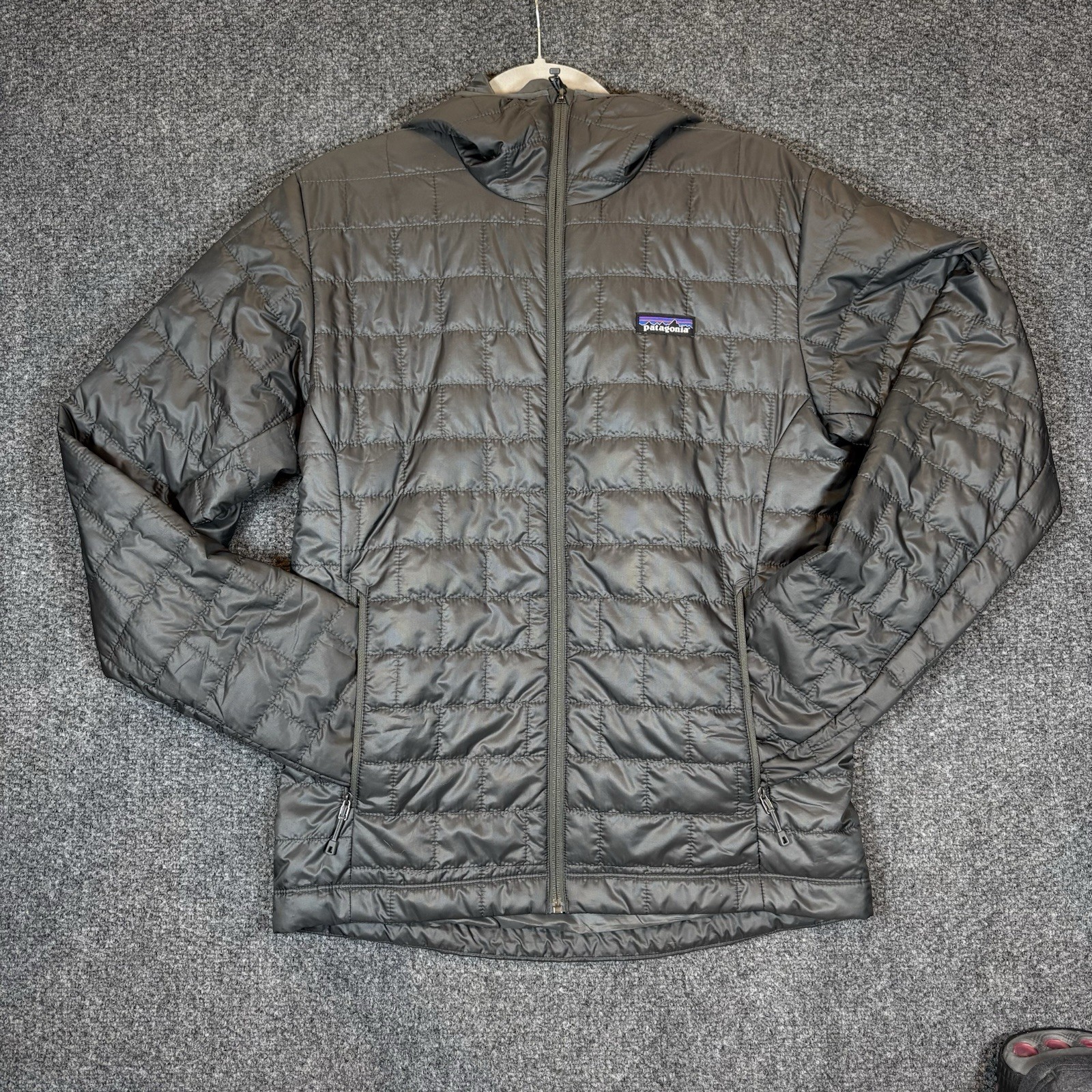 Patagonia Nano Puff Hoody Mens Small Forge Grey Jacket Puffer Insulated 84222