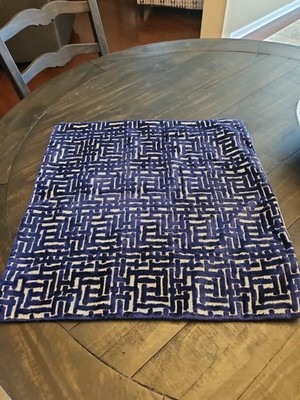 West Elm Allover Crosshatch Jacquard Velvet Pillow Cover New 20 x20 Blue