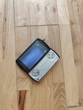 Sony Ericson Play R800i