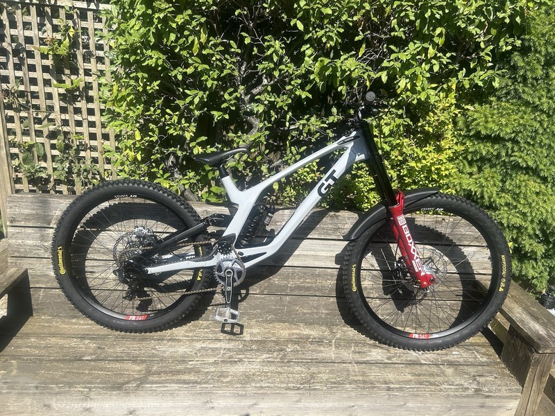 GT Fury Pro Size XL 2025