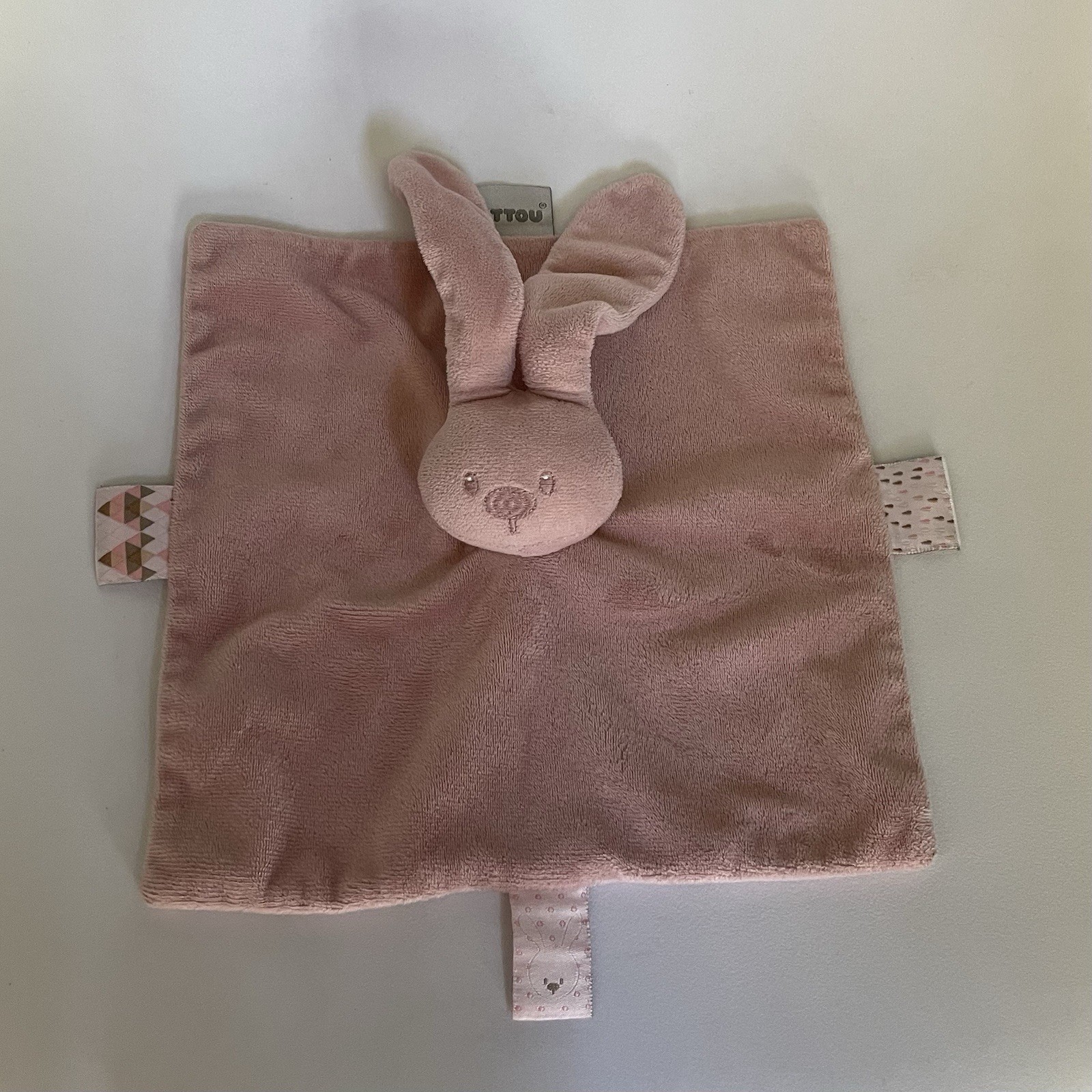 Doudou plat lapin Lapidou Nattou vieux rose en velours doux pour bébé