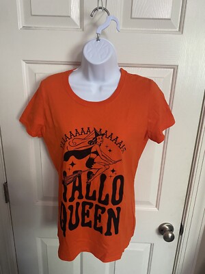  hallo queen  Halloween T-shirt Size Medium Costume Gift NWT