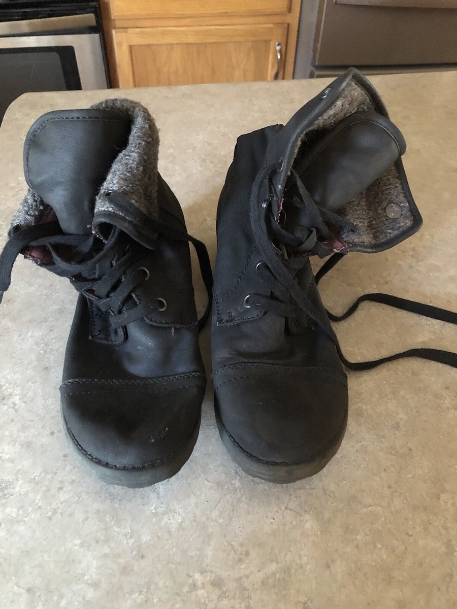 Women's Roxy Ankle Boots size EUC!