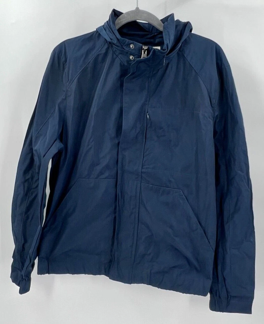 WRK Chrysler Hooded Windbreaker Jacket Navy Lightweight Mens Medium NWT