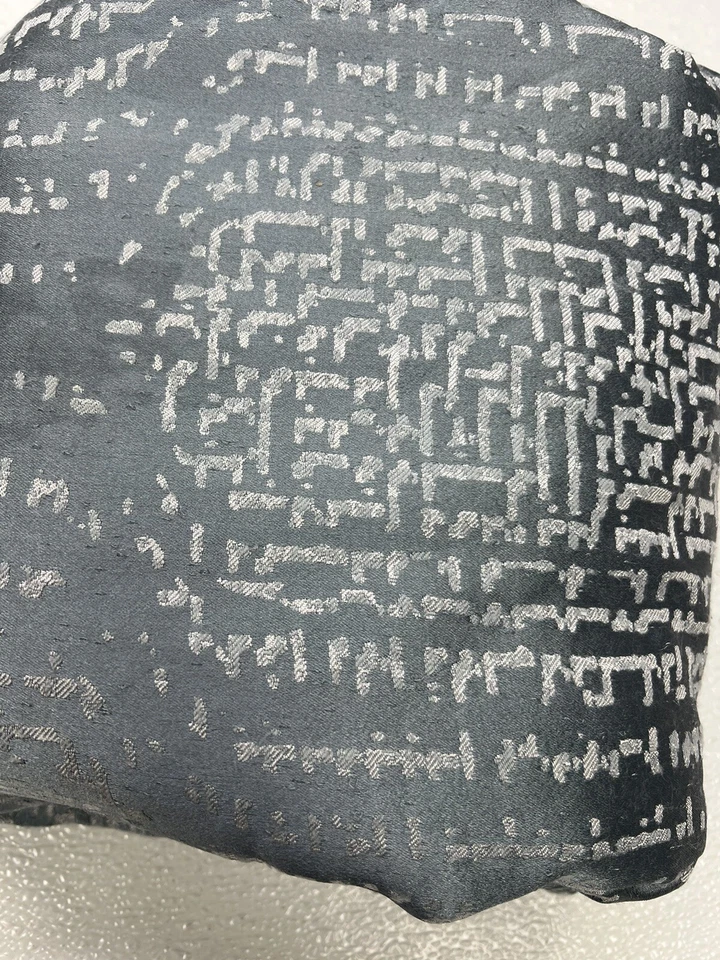 Пододеяльник Hudson Park Faded Geo King сланец б/у - Изображение 2 из 4