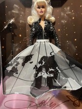 Integrity Toys Dolly Parton 2 doll set World on Fire Dreamin In Gingham