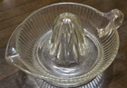 5¼" Vtg 1930s Anchor Hocking Reamer/Citrus Juicer Rib Glass With Handle & Spout