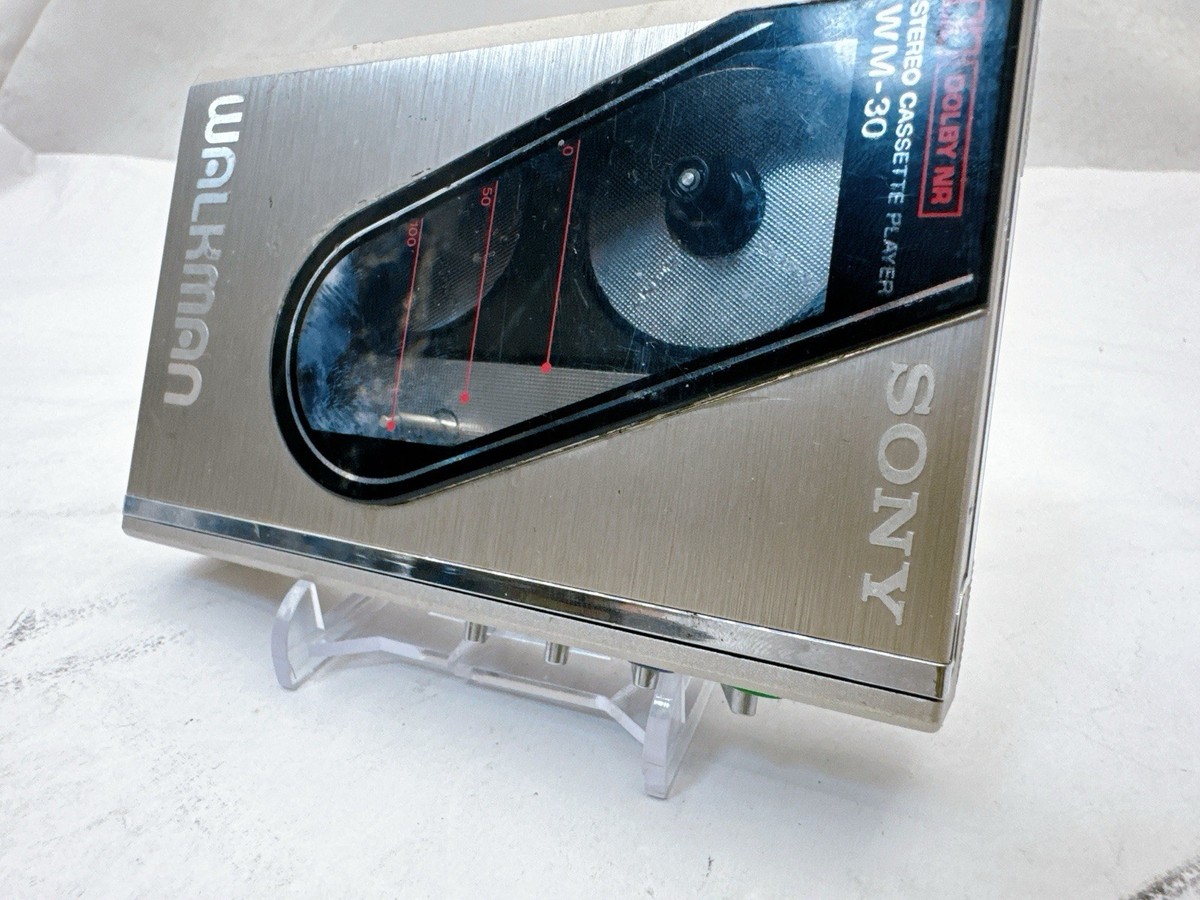 ジャンク】SONY WM-30 カセットプレーヤー ジャンク☆SONY SONY Walkman WM-30 シルバー カセットプレーヤー