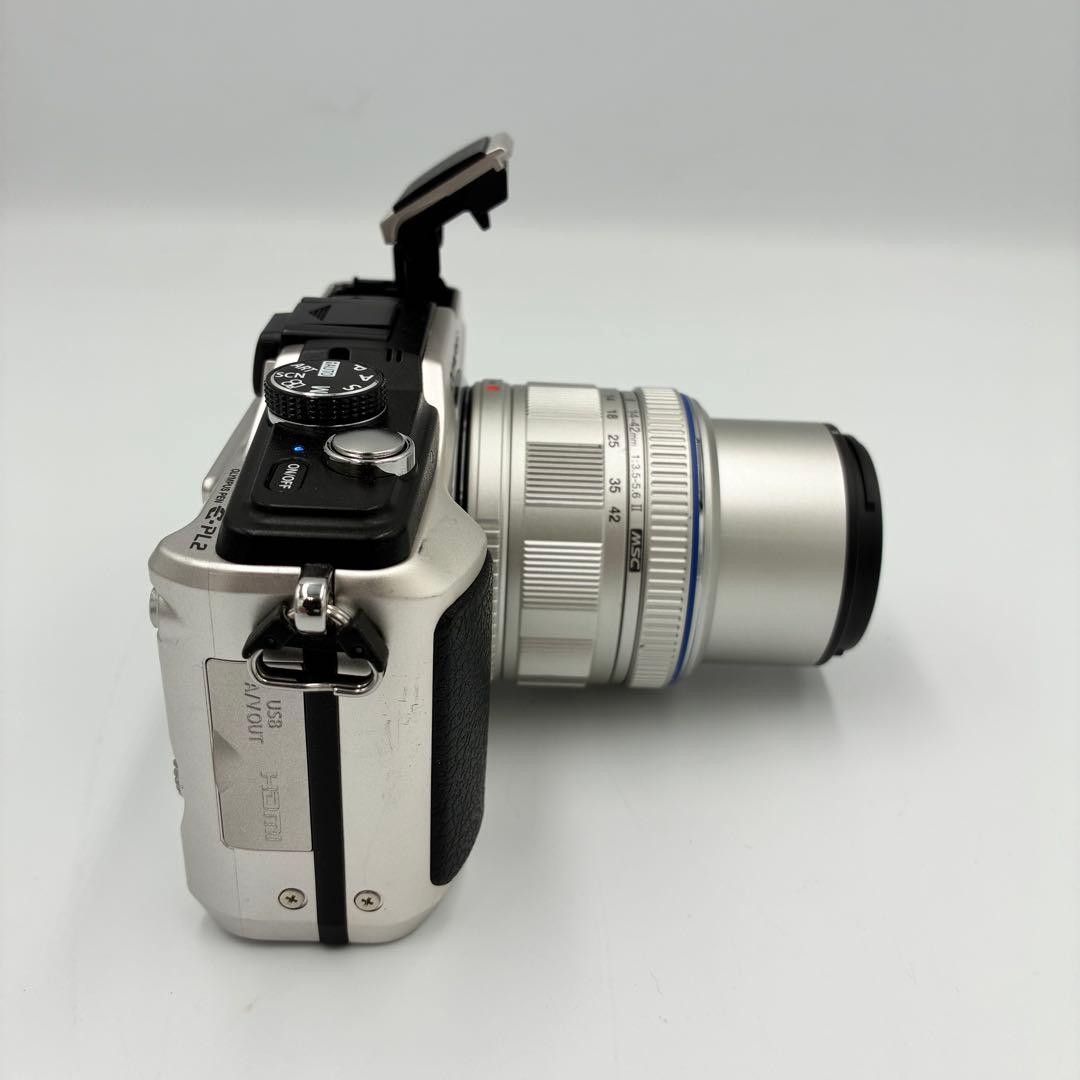OLYMPUS PEN E-PL2 Mirrorless Camera Kit with M.ZUIKO 14-42mm Lens