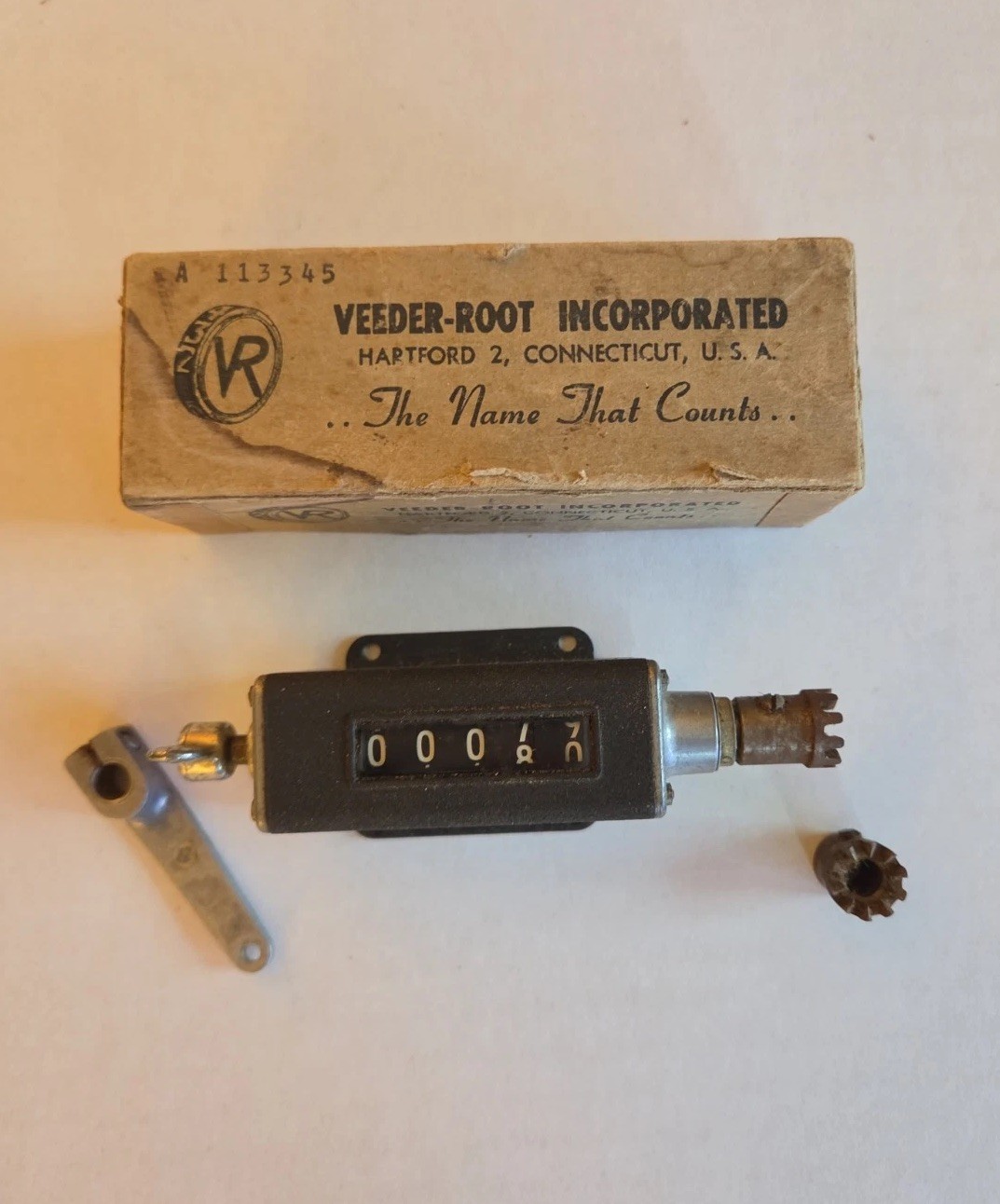 VTG Veeder-Root 5 Digit Revolution Counter 1FL Flange Box A113345 Drive Arm