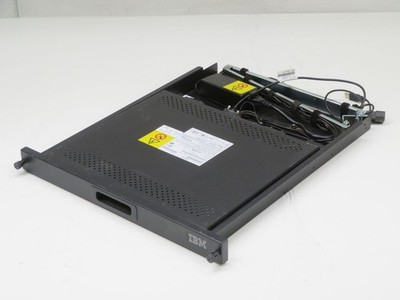 IBM 7316-TF3 FLAT PANEL CONSOLE T261180