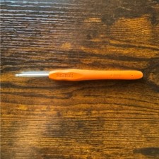  New The Woobles Edgar the Skeleton Halloween Orange Crochet Hook - Never Used