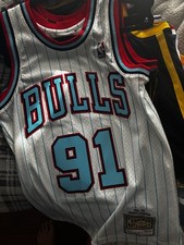 Adult S Mitchell  Ness Dennis Rodman Chicago Bulls White Basketball Jersey NBA
