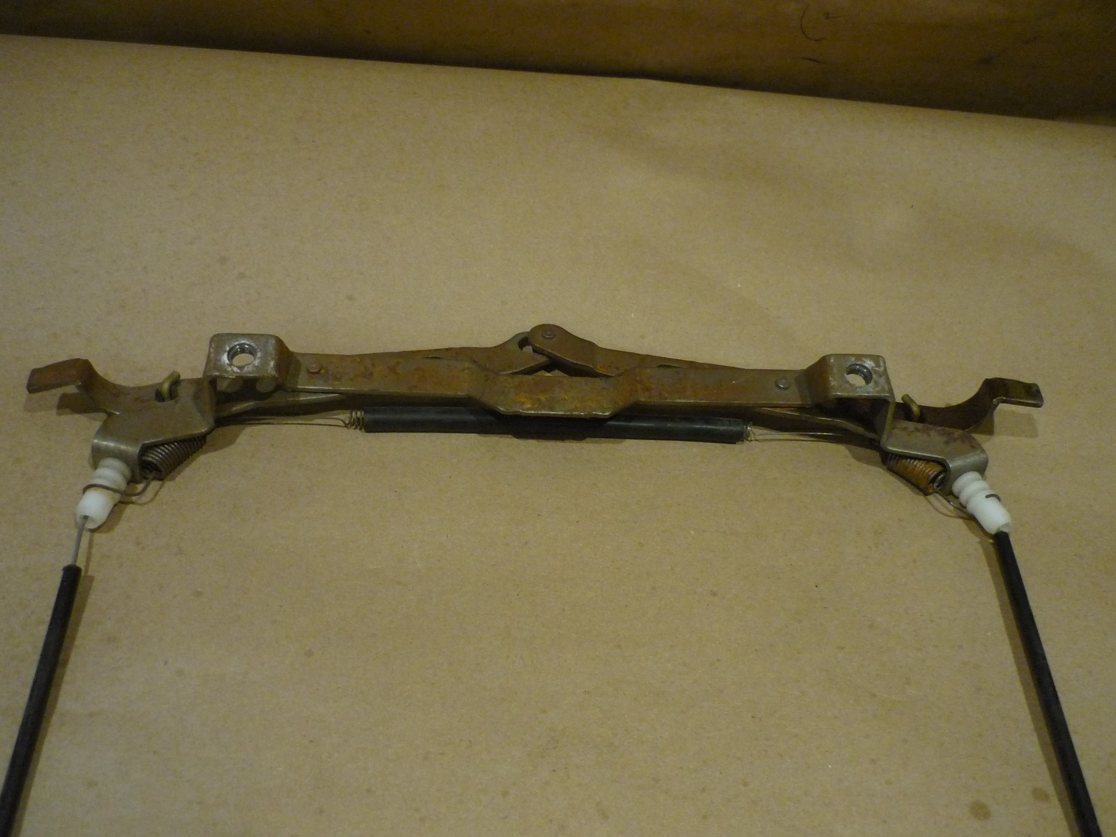 Ferrari 458 Spider Front Seat release lever P/N 82588600