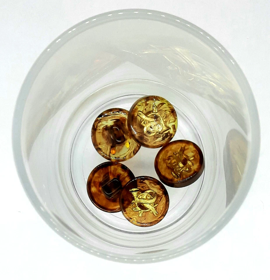 6 Vintage Knöpfe Horn bzw Bernsteinimitat mit Metall Jägerhorn-Intaglio Gold - Bild 2 von 4