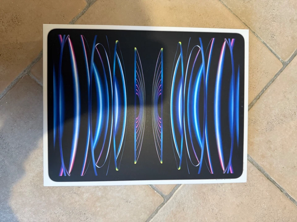 Apple iPad Pro 12.9-inch (6th generation) · 512GB · Cellular, photo 2 sur 4