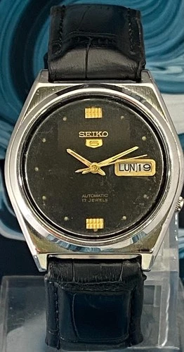 Vintage Seiko5 7009 Black Dial Day & Date Automatic Leather Strap Watch