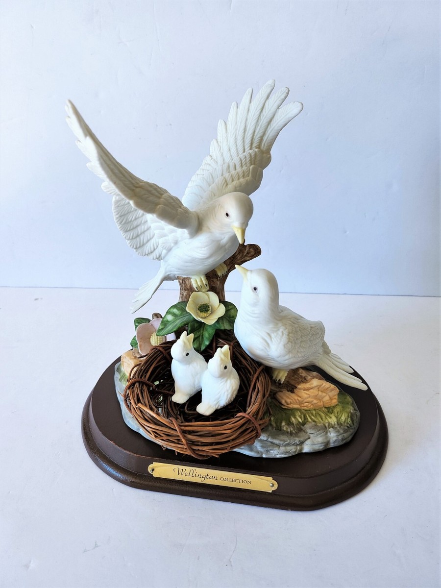ヴィンテージ　bird 置物 Vintage Wellington Collection Large Porcelain Birds Sculpture On