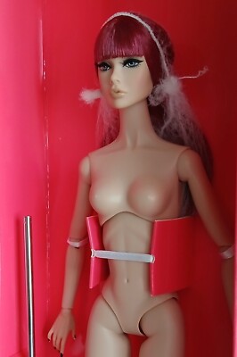 Suited For Travel（ヌード）Poppy Parker Integrity Poppy Parker Suited For Travel Doll Nude w/COA