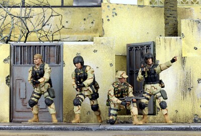 PreSale ProPainted 1:35 US Delta Force Team (04 figures) Somalia