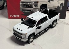 SC 1:64 White Silverado Pickup Truck Sports Model Diecast Metal Car
