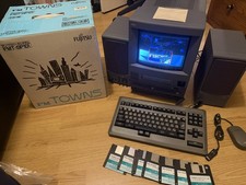 Fujitsu FM Towns II UR20 Komplettanlage Trinitron CRT +Boxed Lautsprecher FMT-SP101
