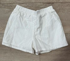 EUC Art Class Girls Size White Eyelet Shorts Medium 7/8 Elastic Waist