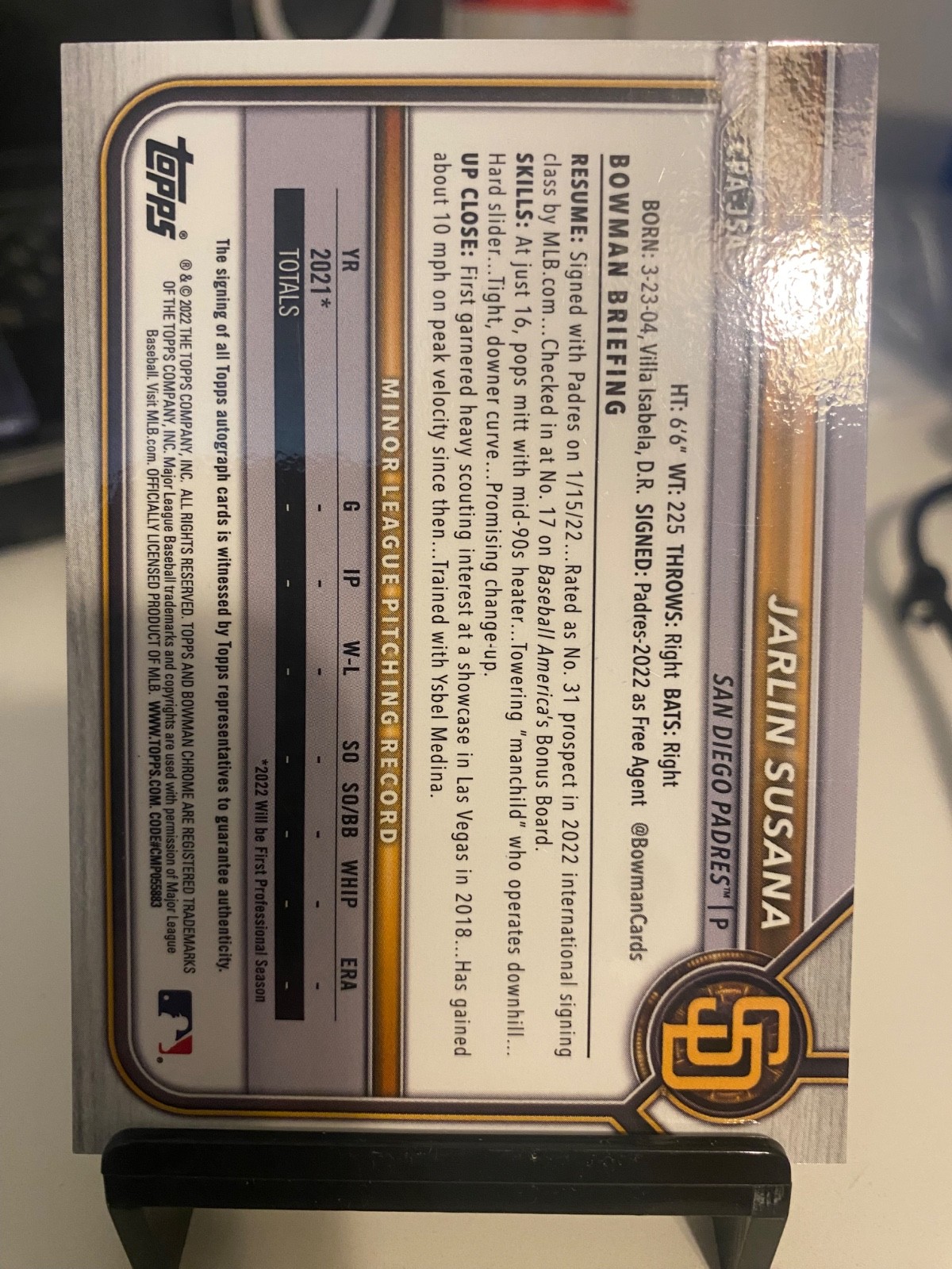 Jarlin Susana 2022 Bowman Chrome 1st Auto RC Purple Refractor /250 view 2
