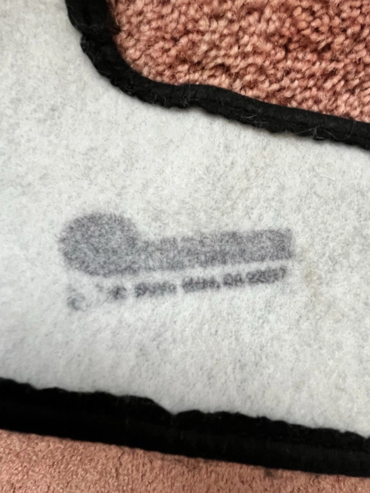 Colgan Custom Car Bra PR 5.1 for Porsche 356B 356C – Black Vinyl Front End Cover - Image 3 of 4