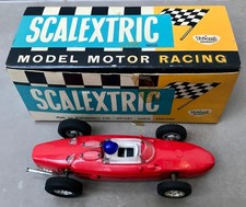 FERRARI C/62 ROUGE VOITURE SCALEXTRIC DE COURSE VINTAGE EN BOÎTE / CAR BOX