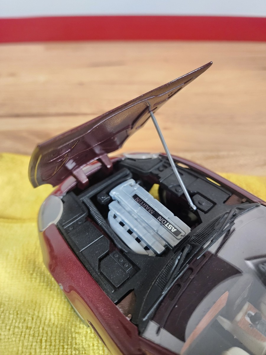 Aston Martin DB7 1/18 Scale Guiloy Burgundy Red 67550 Metal Die