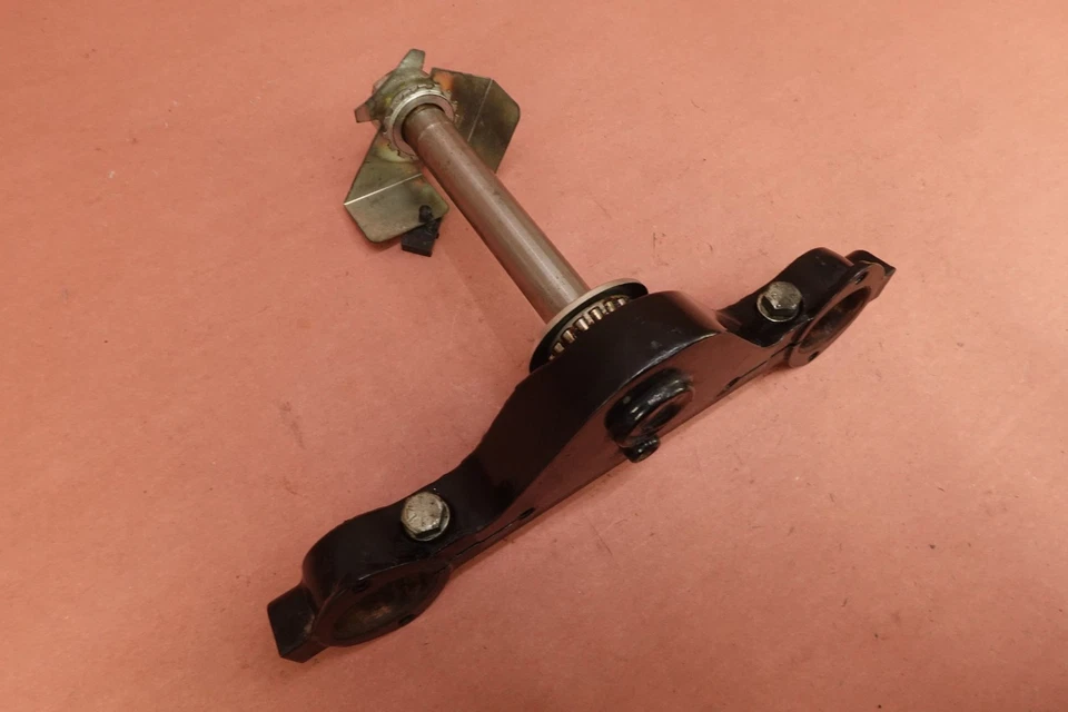 Harley-Davidson Road King 2007-2011 FLHR triple árbol abrazadera inferior vástago Foto 3 de 4