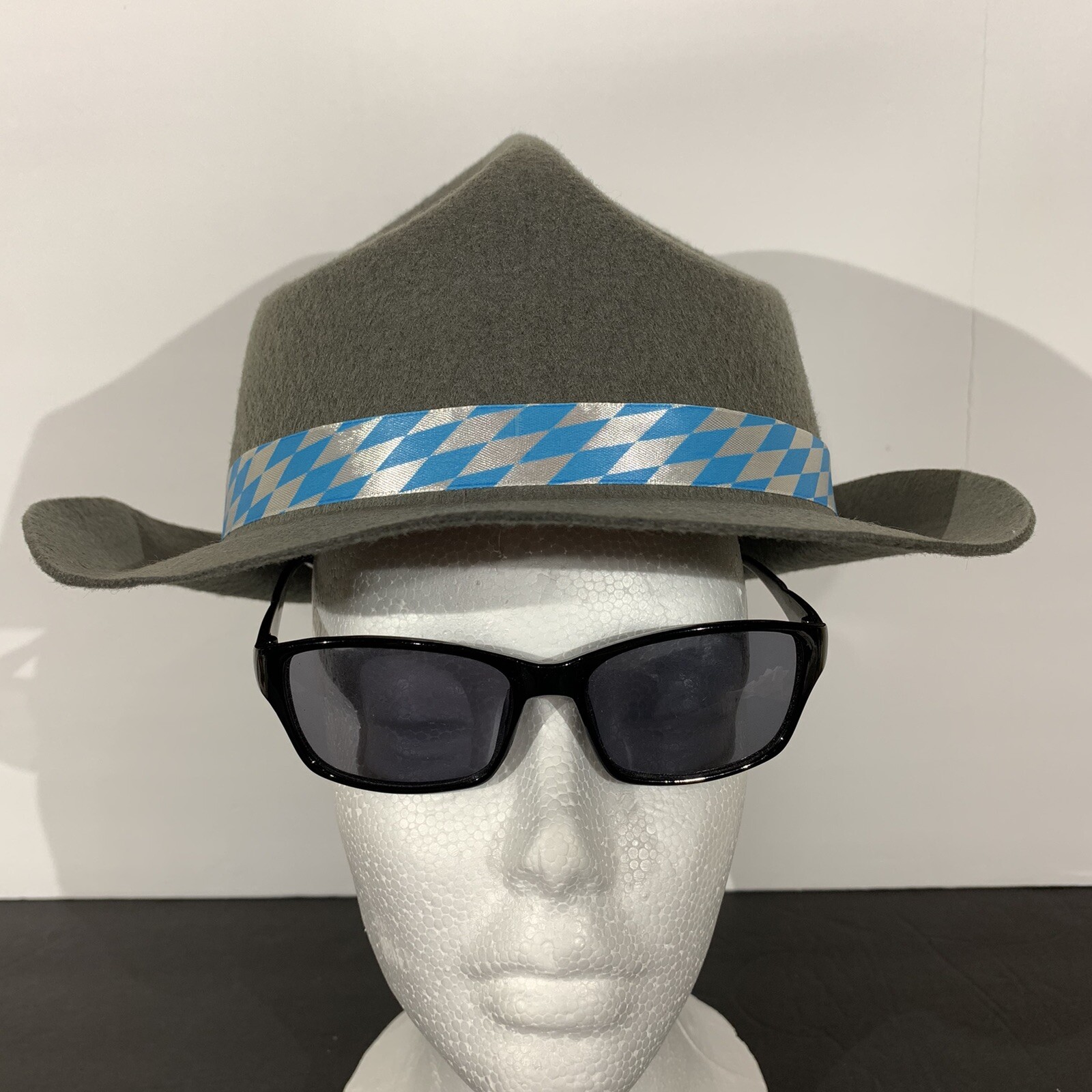 Lightweight Fedora Hat with Ribbon Trim - Stylish & Fashionable-image