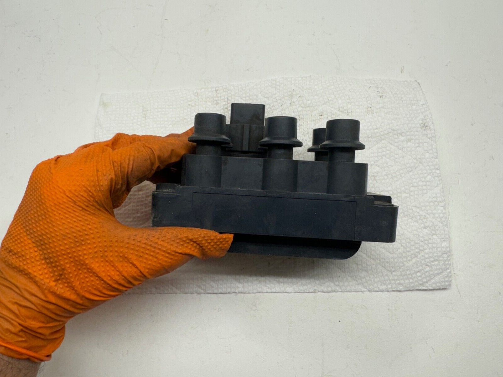 Ignition Coil for Contour Mustang Taurus/ B3000 MPV/ Cougar Sable V6 thumbnail 4