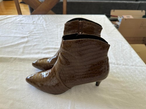 Botines Vero Moda EU 40 estampado cocodrilo marrón tacón 6 cm encaje - Imagen 6 de 19