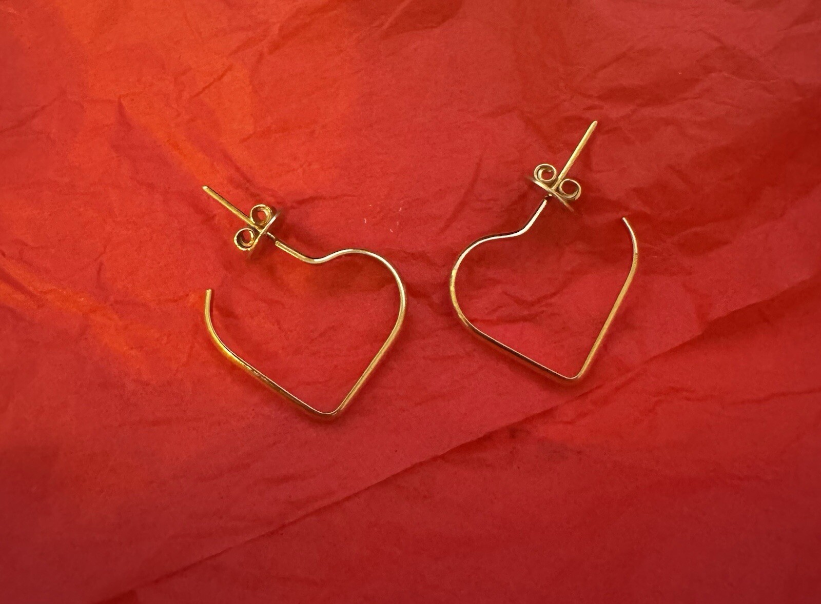 18k solid gold earrings neverworn - image 1