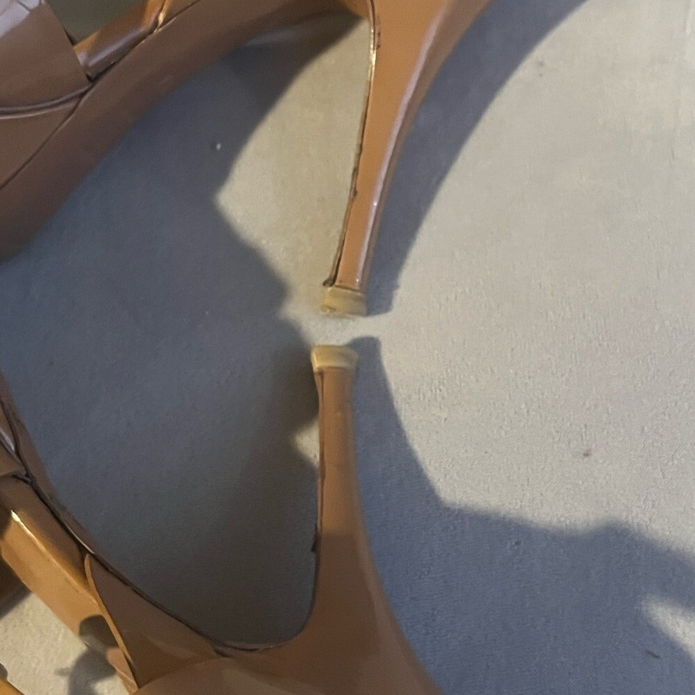 Saint Laurent sandalo omaggio plateau nudo 39