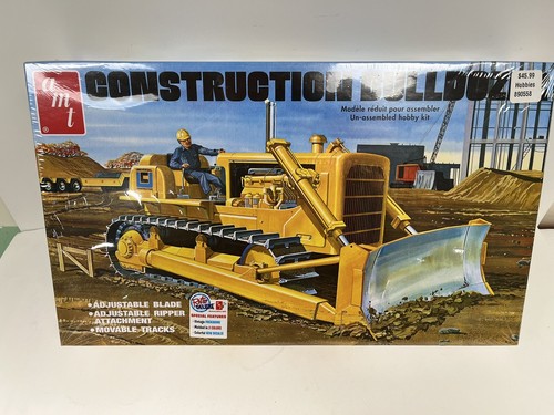 AMT Round 2 Models Construction Bull Dozer im Maßstab 1:25 neu fabrikversiegelt