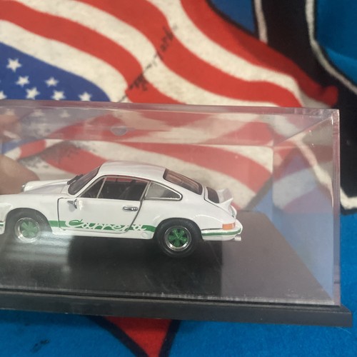 Jouef Evolution 1/43 Porsche 911 RS in weiß mit grünen Carrera Streifen im Koffer - Bild 2 von 6