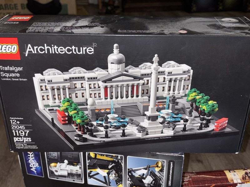 LEGO Architecture Trafalgar Square 21045 1197pc Complete Set 2019 Box