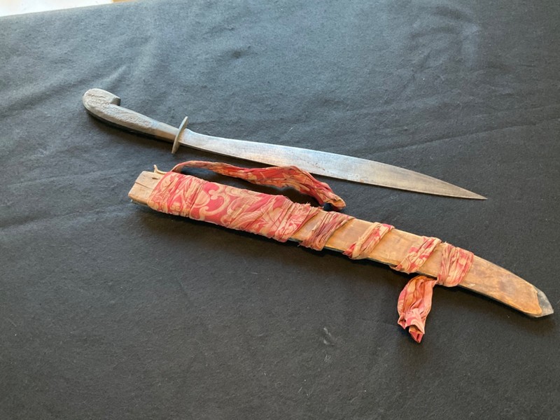 OLD ANTIQUE FILIPINO SWORD WITH TEXTILE WRAPPED SCABBARD AND RARE CARVED HANDLE